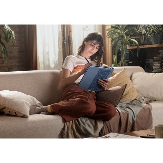 Portátil HP OmniBook 5 Flip 14-fp0048ns de 14" Intel Core 5 120U 16GB 1TB SSD OLED Táctil Windows 11