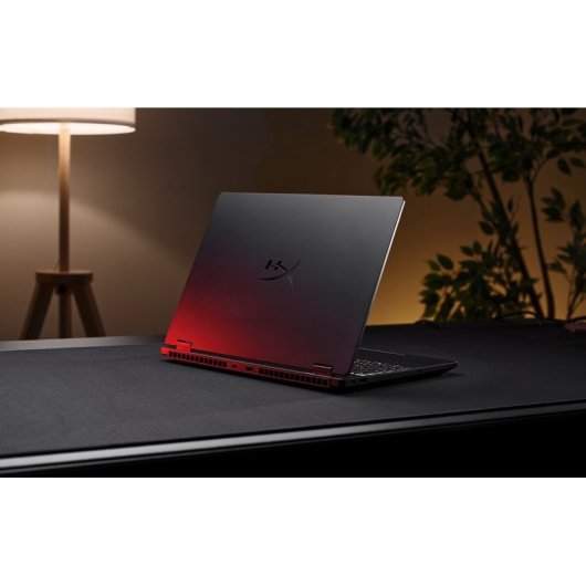 Portátil HP HyperX OMEN 15-gb0005ns 15.3" AMD Ryzen 7 260 24GB SSD RTX 5060 FreeDOS