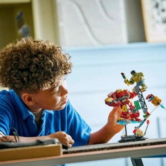 LEGO Marvel Bataille Épique Hulkbuster Contre Hulk 76343 413 Teile