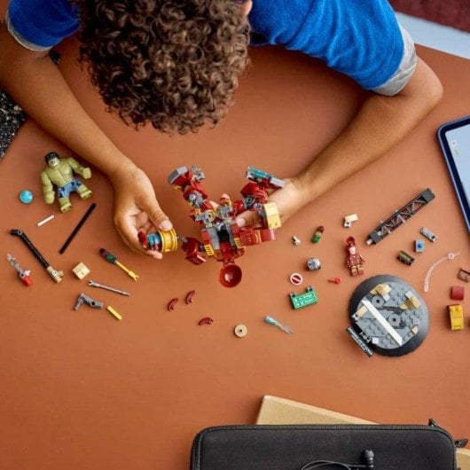 LEGO Marvel Bataille Épique Hulkbuster Contre Hulk 76343 413 Teile