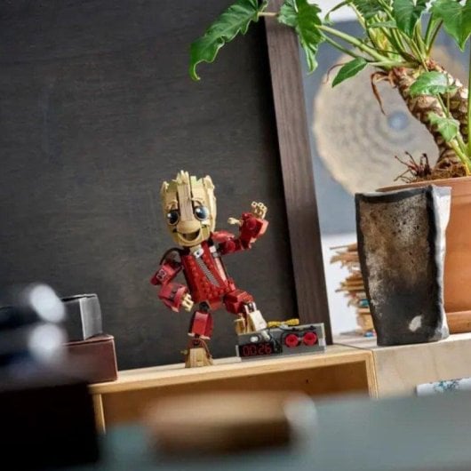 LEGO Marvel Groot En Combinaison De Ravageur 76341 604 pezzi