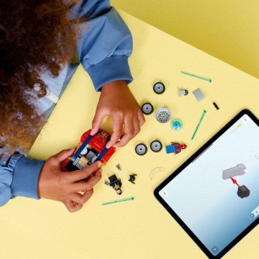 Set de construcción LEGO 76336 Marvel Coche de Spider-Man vs Lobezno Venomizado 134 piezas