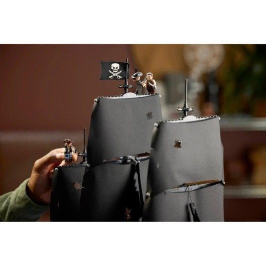 Bausatz LEGO Icons 10365 Piratenschiff Kapitän Jack Sparrow 2862 Teile 8 Minifiguren