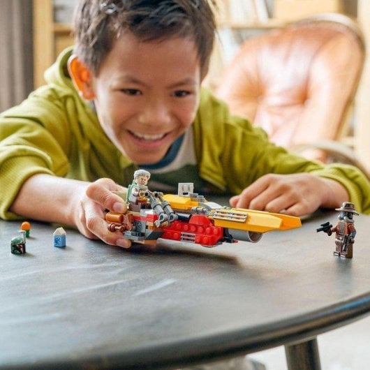 Set de construcción LEGO Star Wars 75437 Speeder de Cobb Vanth con minifiguras y accesorios