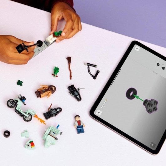 Set de construction LEGO 76459 Harry Potter Hagrid et Harry Moto Volante 4 minifigurines