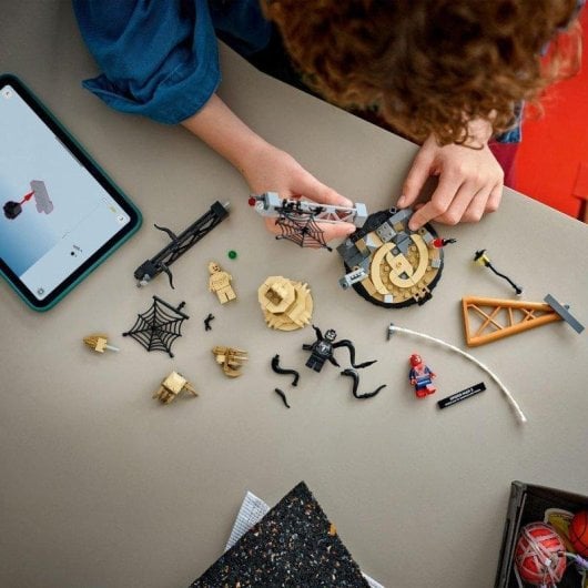 Bausatz LEGO 76334 Marvel Spider-Man vs. Sandman 3 Minifiguren 201 Teile