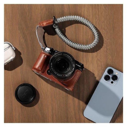 Funda SmallRig 4880 couro castanho para Fujifilm X-M5 com pulseira