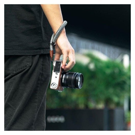 Funda SmallRig 4880 couro castanho para Fujifilm X-M5 com pulseira