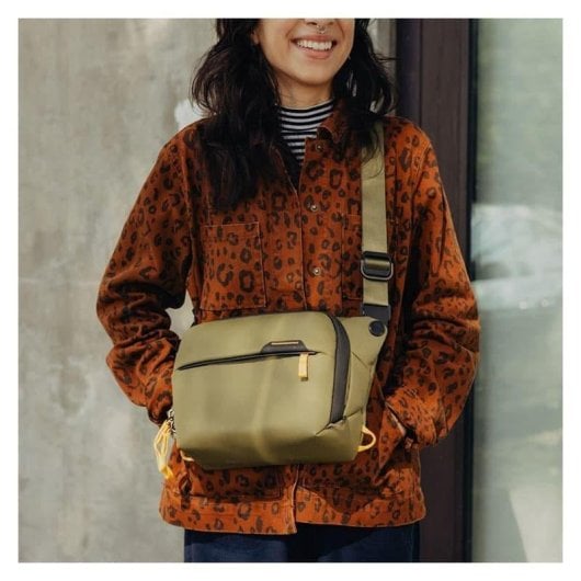 Estuche para cámara Peak Design Everyday Sling Oliva impermeable 3L