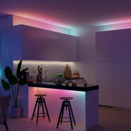 Fita LED Philips Hue Essentials 10M RGBIC 27,2W Recortável Alexa Google
