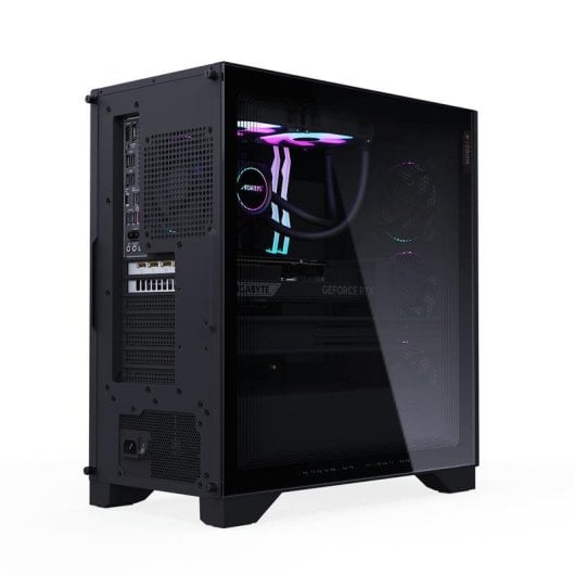 PC fisso Gigabyte AP5A7N7T-5102 AMD Ryzen 7 32GB 2TB SSD RTX 5070 Ti Windows 11 Wi-Fi 7