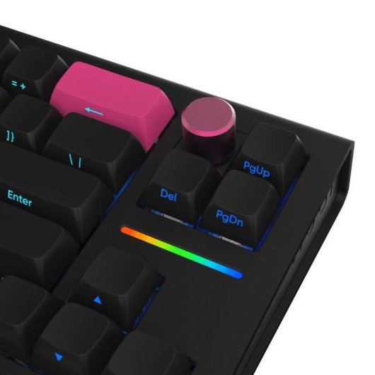 Teclado NUBI NK68 Pro Black mecánico inalámbrico compacto RGB hot-swappable