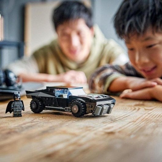 LEGO Super Heroes DC Batman Batmóvil The Batman 76332 330 piezas