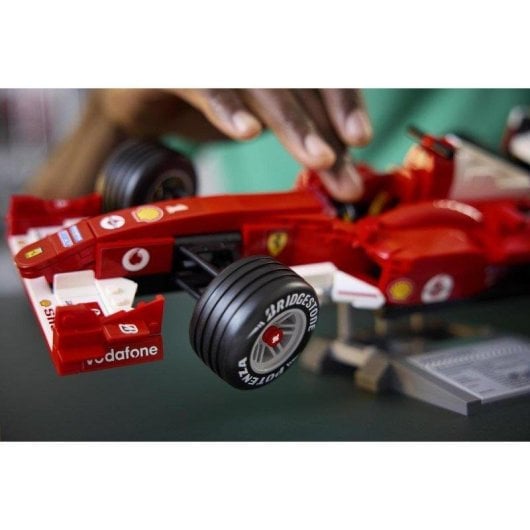 LEGO Icons Ferrari F2004 y Michael Schumacher 11375 735 piezas