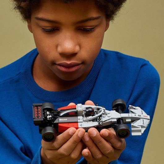 LEGO Speed Champions Audi Revolut F1 Team R26 77259 216 pièces