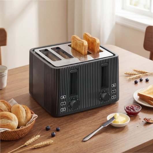 Torradeira Homcom com 4 ranhuras largas e 7 níveis de tostagem, 1710 W, preta.