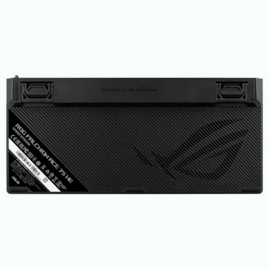 Teclado ASUS ROG Falchion Ace 75 HE magnético compacto com switches Hall Effect e RGB