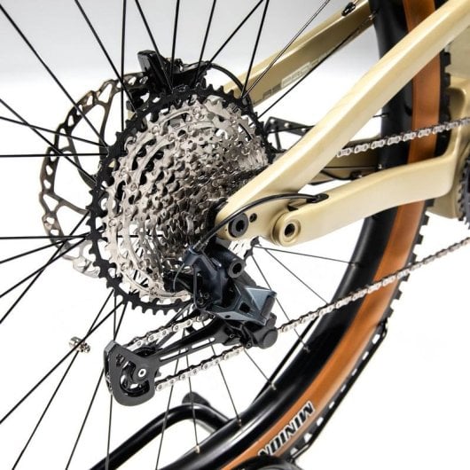 Vélo électrique Cecotec TR AtlasPro Carbon moteur Bafang 95 Nm batterie 749 Wh 29" Full Suspension