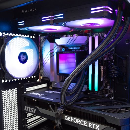 PcCom Imperial Intel Core i7-14700KF / 32GB / 2TB M.2 SSD / RTX 5070 Ti