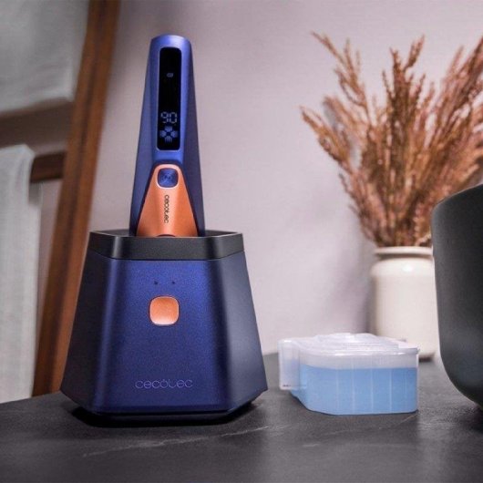 Gesichtsrasierer Cecotec PrecisionCare Saphire Pro Kabellos 90min Nass- und Trockenrasur 3 Einstellungen Reinigungsstation