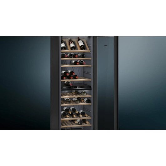 Enfriador de vino Siemens iQ500 KW36KATGA 199 botellas 2 zonas LED Gris