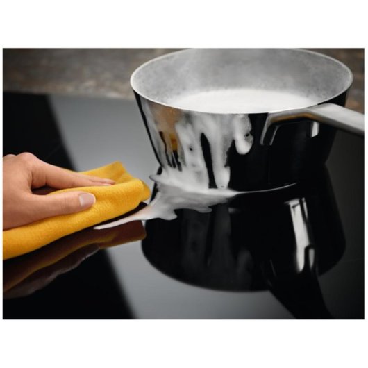 Placa Electrolux EIT61336 Indução 3 Zonas PowerBoost Hob2Hood 60 cm