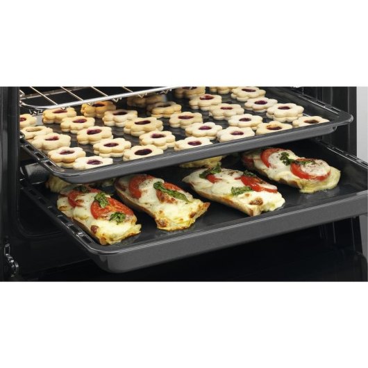 Fogão Electrolux LKR540066X vitrocerâmica 4 zonas forno multifunções A