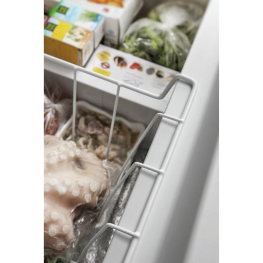 Congelador Indesit OS 2A 250 255L congelacao rapida silencioso branco