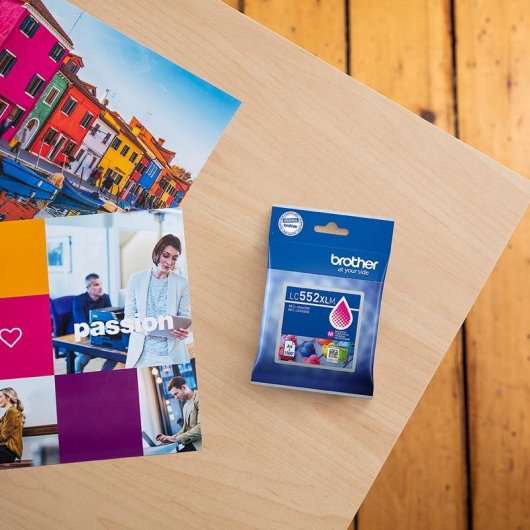 Cartuccia Brother LC552XLM Magenta originale alto rendimento 1500 pagine