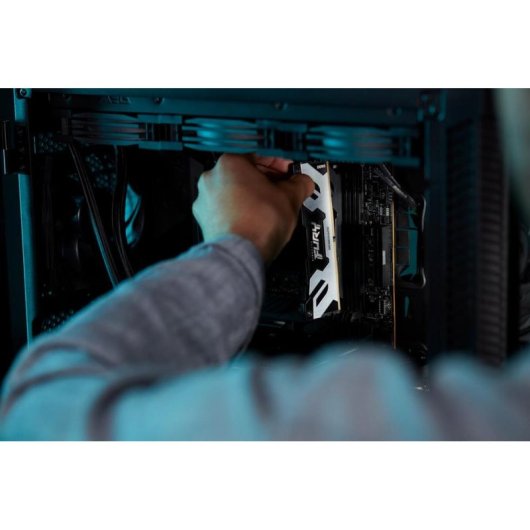 Memoria RAM Kingston FURY Renegade 24GB 1x24GB DDR5 8800MHz CL42 Intel XMP CUDIMM Plata