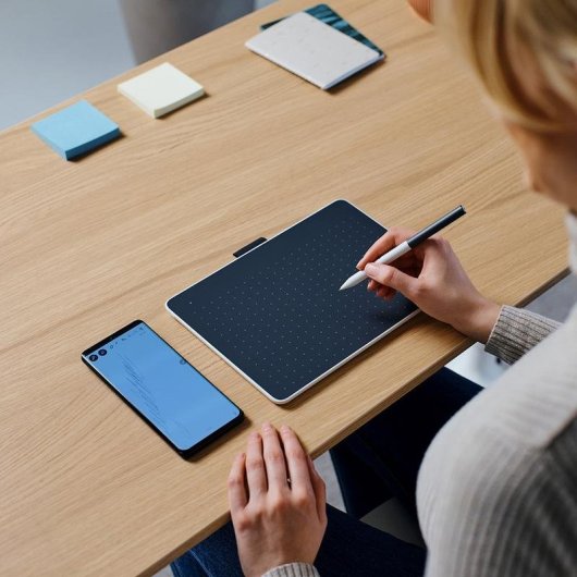 Tablet gráfica Wacom One Small USB Bluetooth 152 x 95 mm sem fios