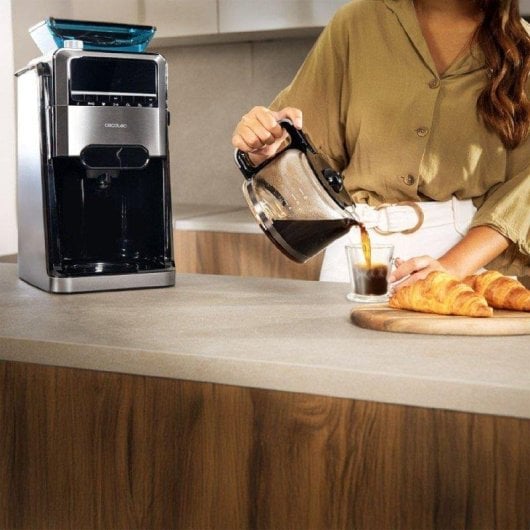 Filterkaffeemaschine Cecotec Coffee 66 Grind & Brew 1,5L 12 Tassen Kegelmahlwerk 7 Stufen