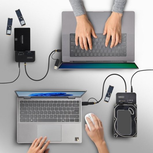 Base di connessione StarTech USB-C USB-A NVMe M.2 SATA 2,5 3,5 10 Gbps tool-less