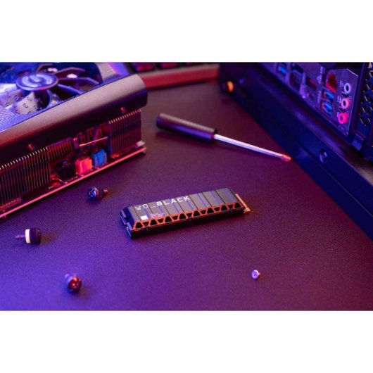 Disco Duro Western Digital Black SN850X 2TB SSD M.2 7300MB/s Disipador