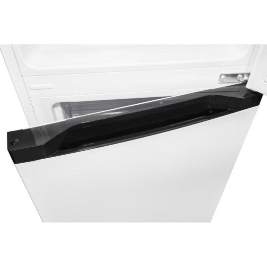 Frigorífico Combi Exquisit KGC231-60-E-050C Defrost 144cm 159L C Blanco