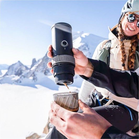 Cafetera Espresso Outin Mino Portátil 70 ml 22 Bares batería 9000 mAh resistente IP67