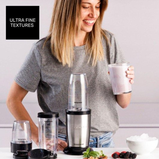 Batidora Taurus Shake & Go 800W con vasos portátiles y picador