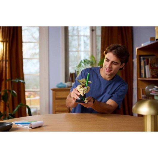 LEGO Star Wars Busto de Yoda 75438 399 piezas