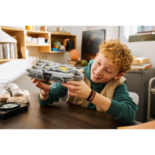 LEGO Star Wars Nave Estelar Anzellana 75445 701 piezas