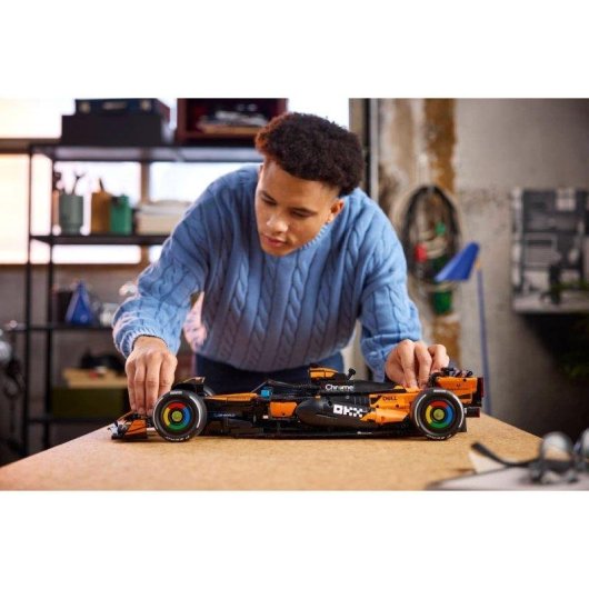 LEGO Technic McLaren MCL39 F1 42228 1675 pieces