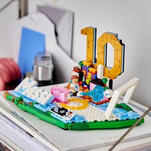 LEGO Editions Lionel Messi Fenómenos del Fútbol 43011 500 piezas