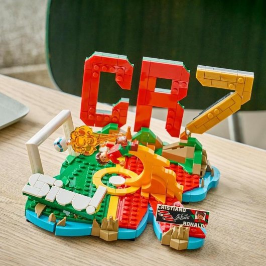 LEGO Editions Cristiano Ronaldo Fenómenos del Fútbol 43012 490 piezas