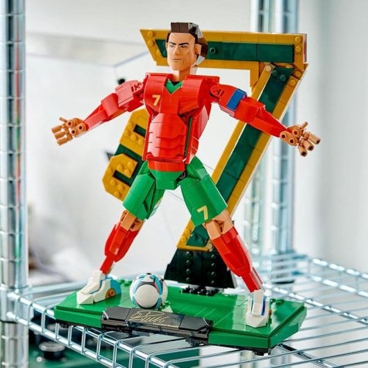 LEGO Editions Cristiano Ronaldo Leyenda del Fútbol 43016 854 piezas