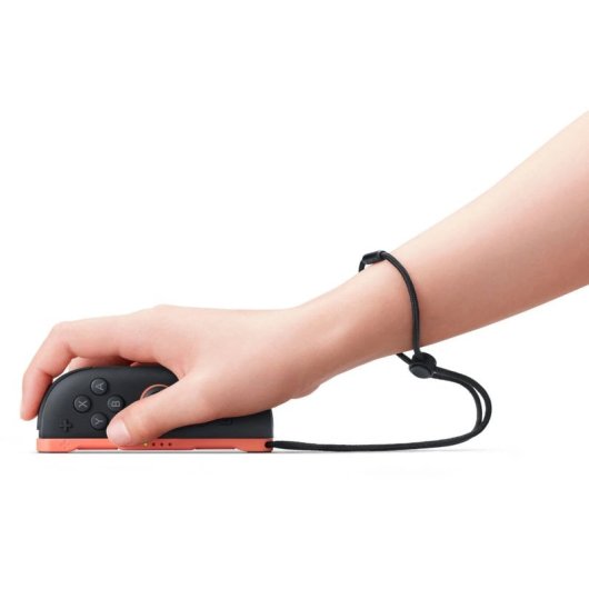 Nintendo Switch 2 7.9" 256GB Magnetic Joy-Con Modo Ratón Azul/Rojo + Mario Kart World + Funda