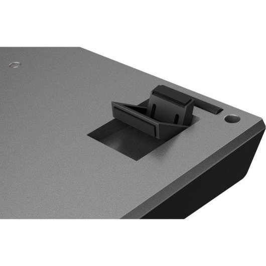 Teclado Ducky One X Wireless mecánico con switches inductivos y RGB completo