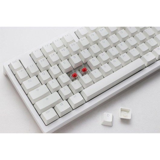 Teclado Ducky Zero 6108 mecánico blanco puro RGB con switches MX2A y hot-swap