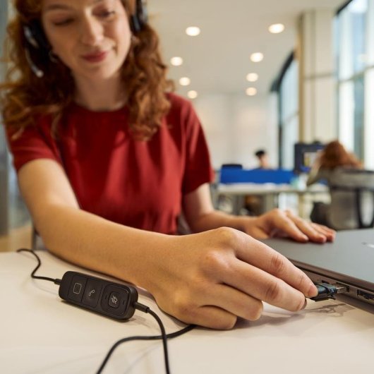 Auriculaires Poly Mission 625 filaires USB-C USB-A Bureau Réduction de Bruit Noirs