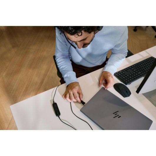 Auriculaires Poly Mission 425 filaires USB-C USB-A avec réduction de bruit noirs