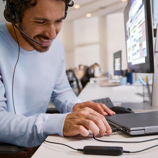 Auriculaires Poly Mission 425 Classic filaires USB-C avec réduction de bruit noirs