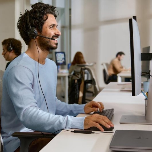 Auriculaires Poly Mission 425 Classic filaires USB-C avec réduction de bruit noirs